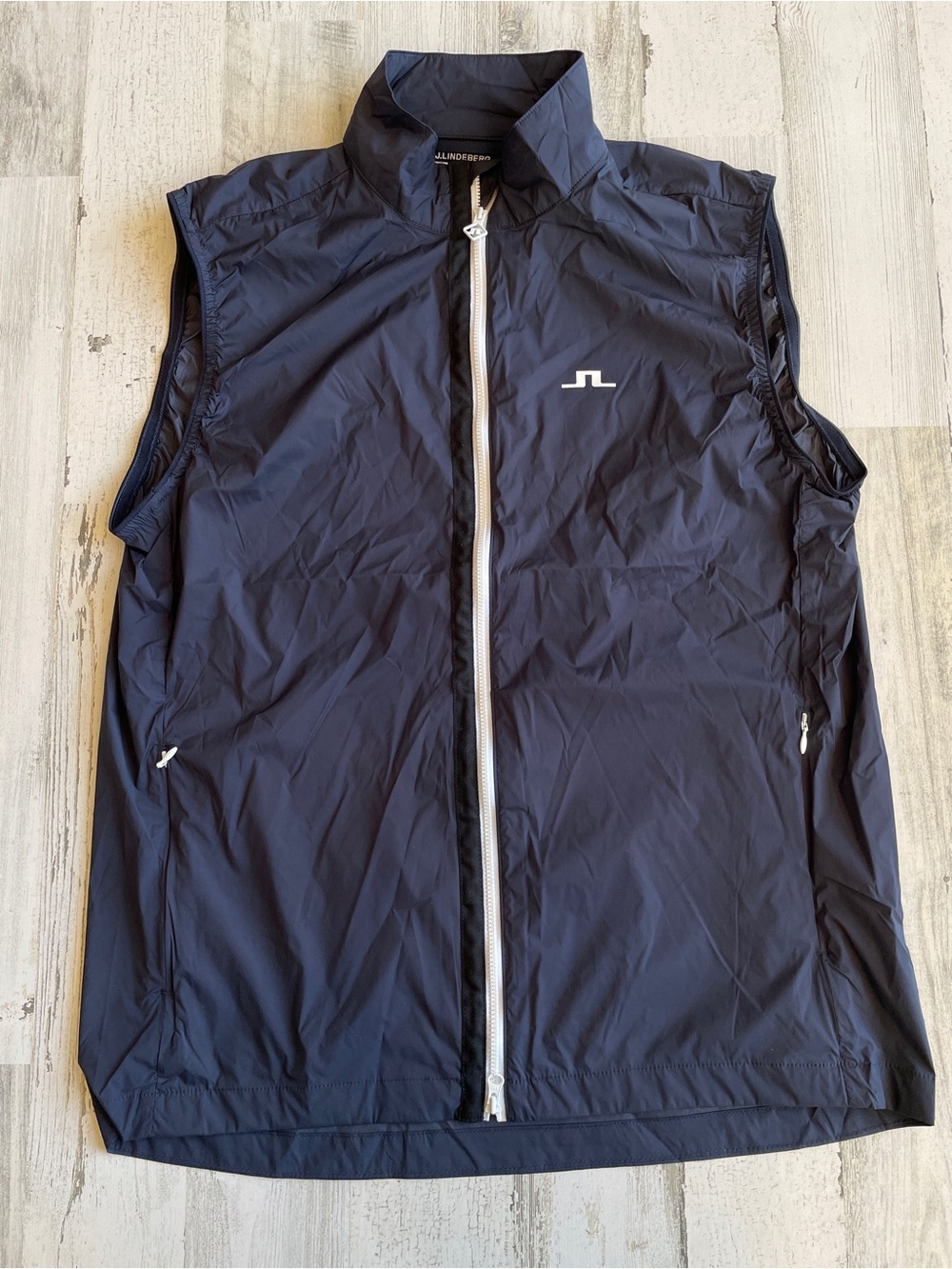 J.Lindeberg Navy Blue Lightweight Windproof Golf Vest Stretch Windpro NWT